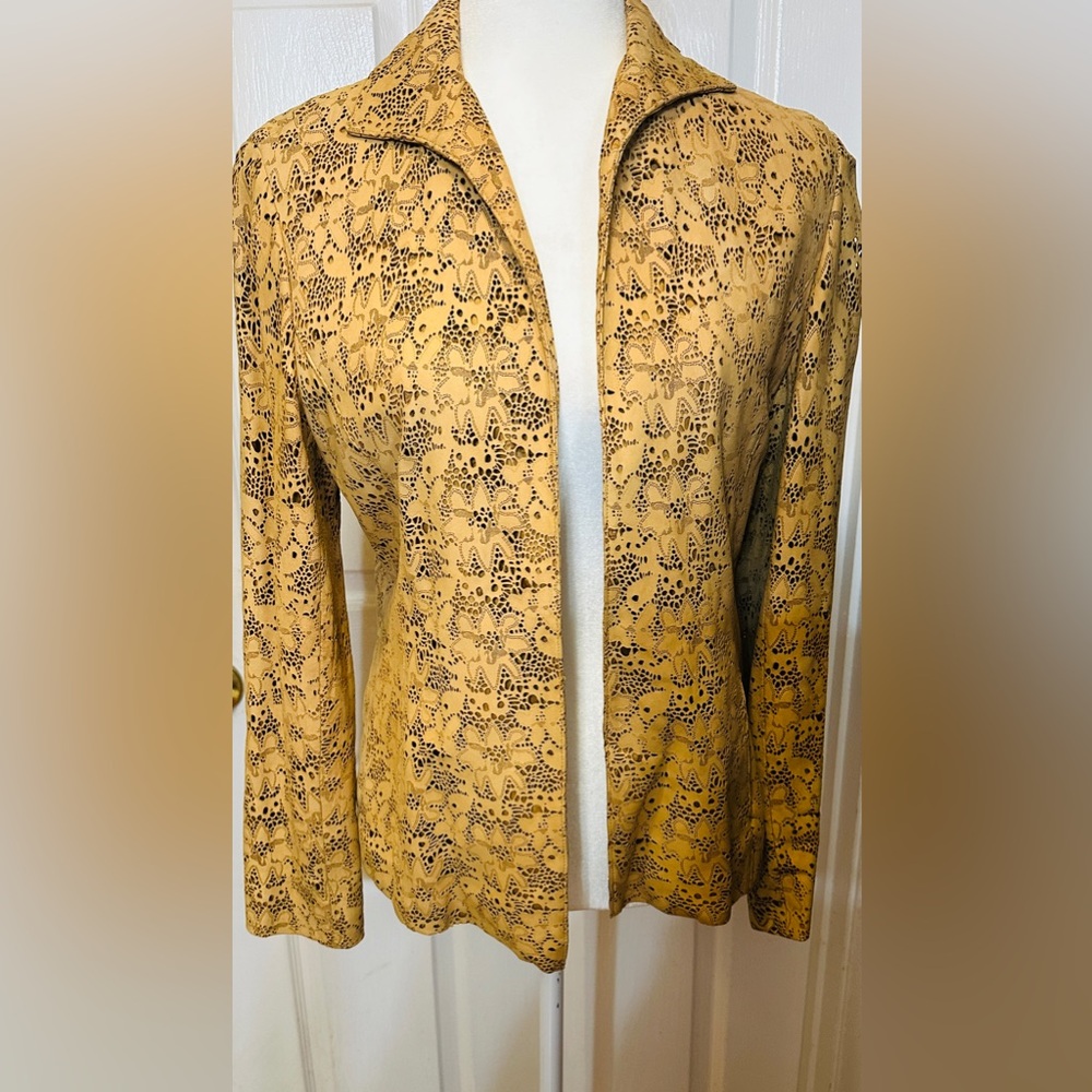 Lafayette 148 Jacket Blazer Perforated Suede Tan Long Sleeve Like New Size 2